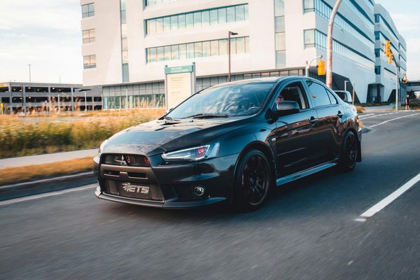 Quelles sont les techniques pour réduire les vibrations sur une Harley-Davidson Softail ?